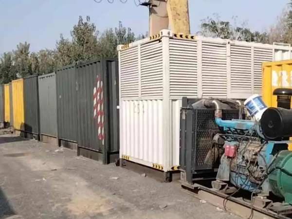 武宁200KW柴油发电机机组每小时油耗是多少?